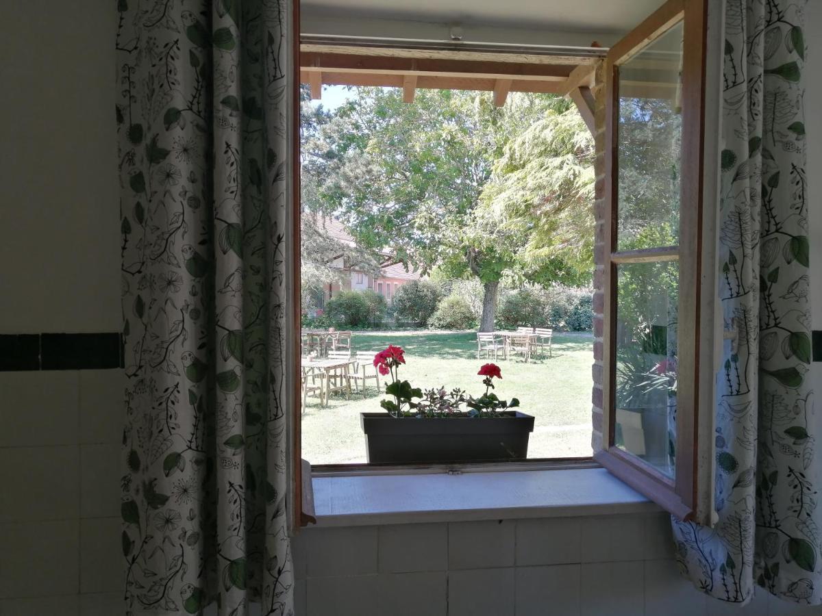 Forest Farm * Bois-Jerome-Saint-Ouen